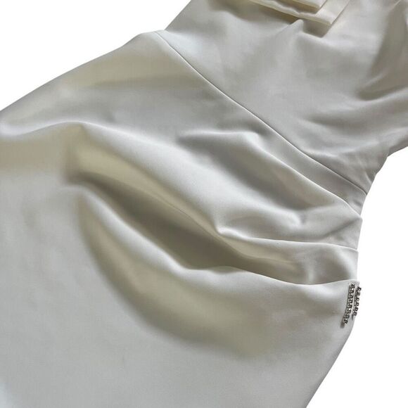 Stella Bridal Gown in White Bronx and Banco - Picture 9 of 16